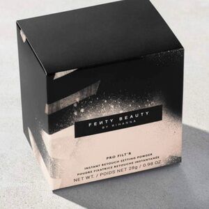 Fenty Beauty Pro Filt'r Instant Retouch Setting Powder - Black and Cream